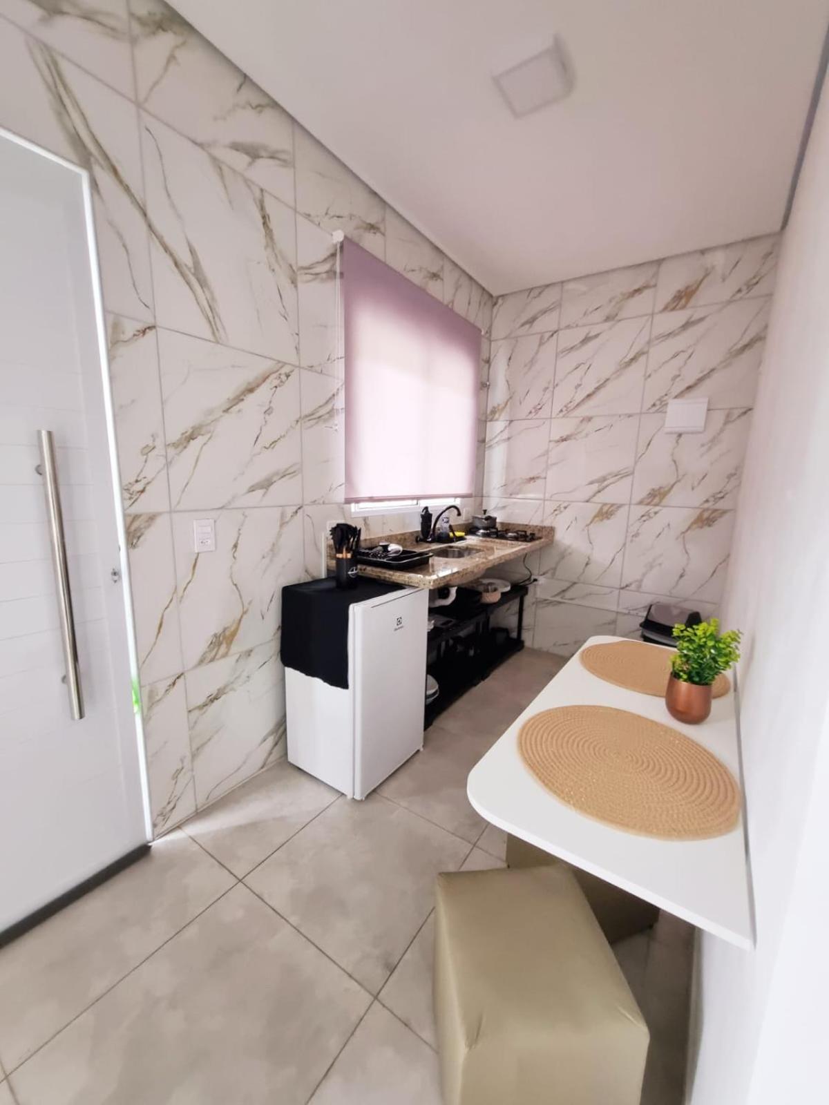 Pousada Recanto Dos Mares-Chales E Suites-Proximo Do Sesc Bertioga-Sp Exterior photo